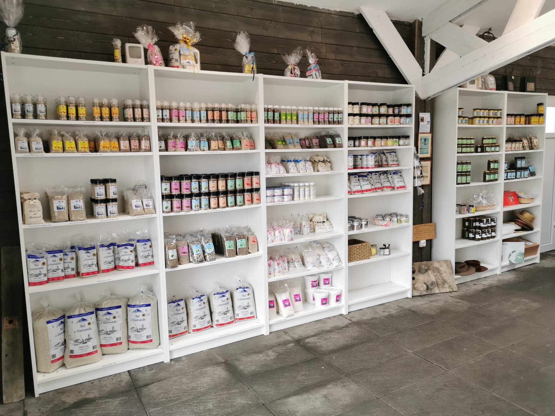 boutique le natursel batz sur mer